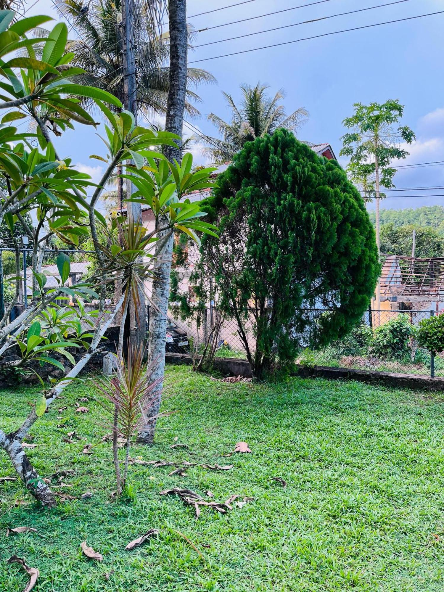 Unawatuna White Villa Exterior photo